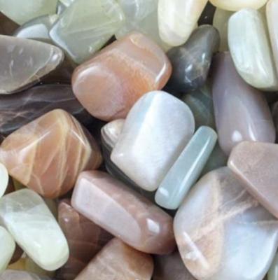 Use the energetic properties of stones to restore your balance from both a physical and mental point of view