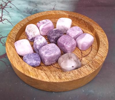 Use the energetic properties of stones to restore your overall balance from a physical, emotional and mental point of view