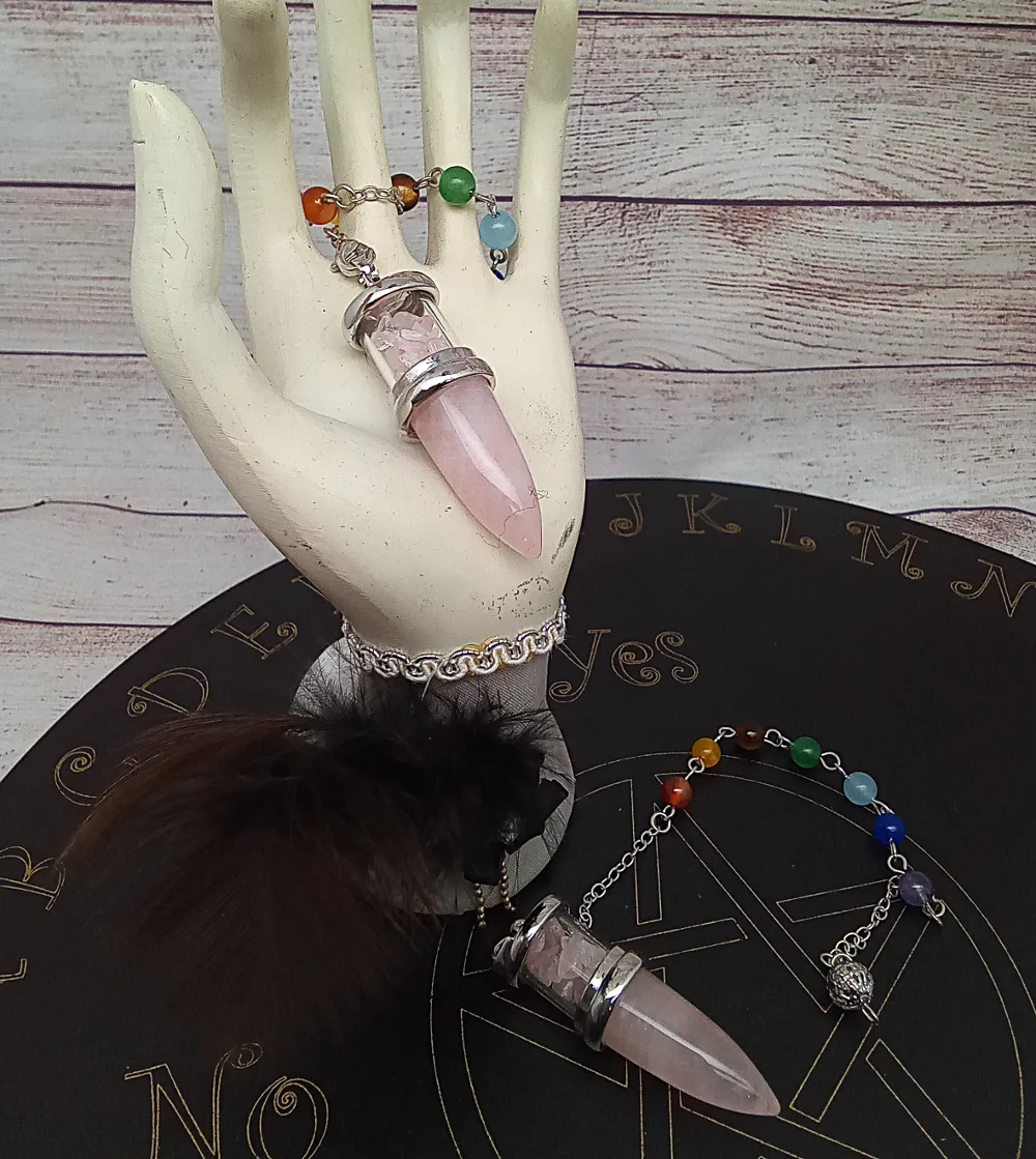 Pendule divinatoire : Bouteille de souhait en Quartz rose  pendulebouteillerose : Boutique ésotérique et magie naturelle pour  sorcières à Langon
